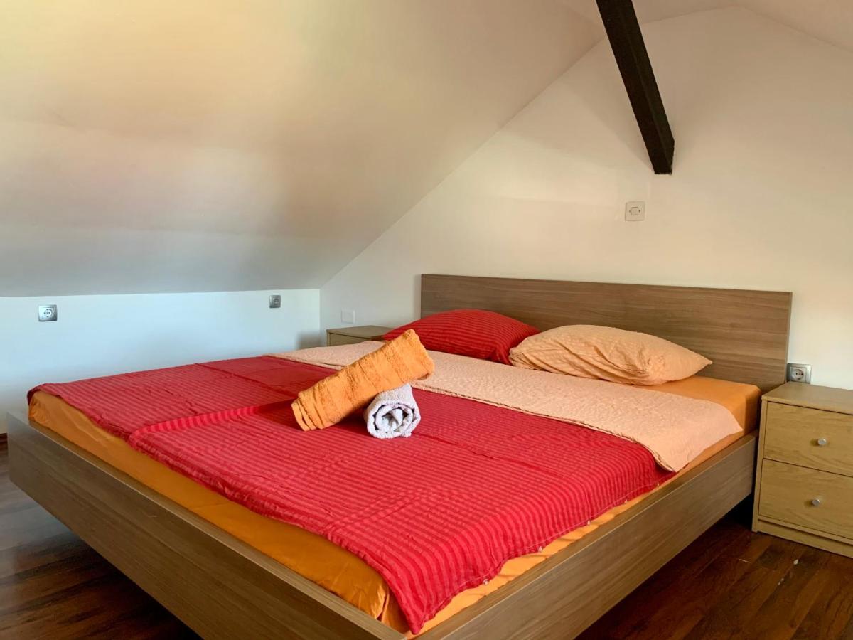 Peachy House Bezigrad Hotel Любляна Екстериор снимка