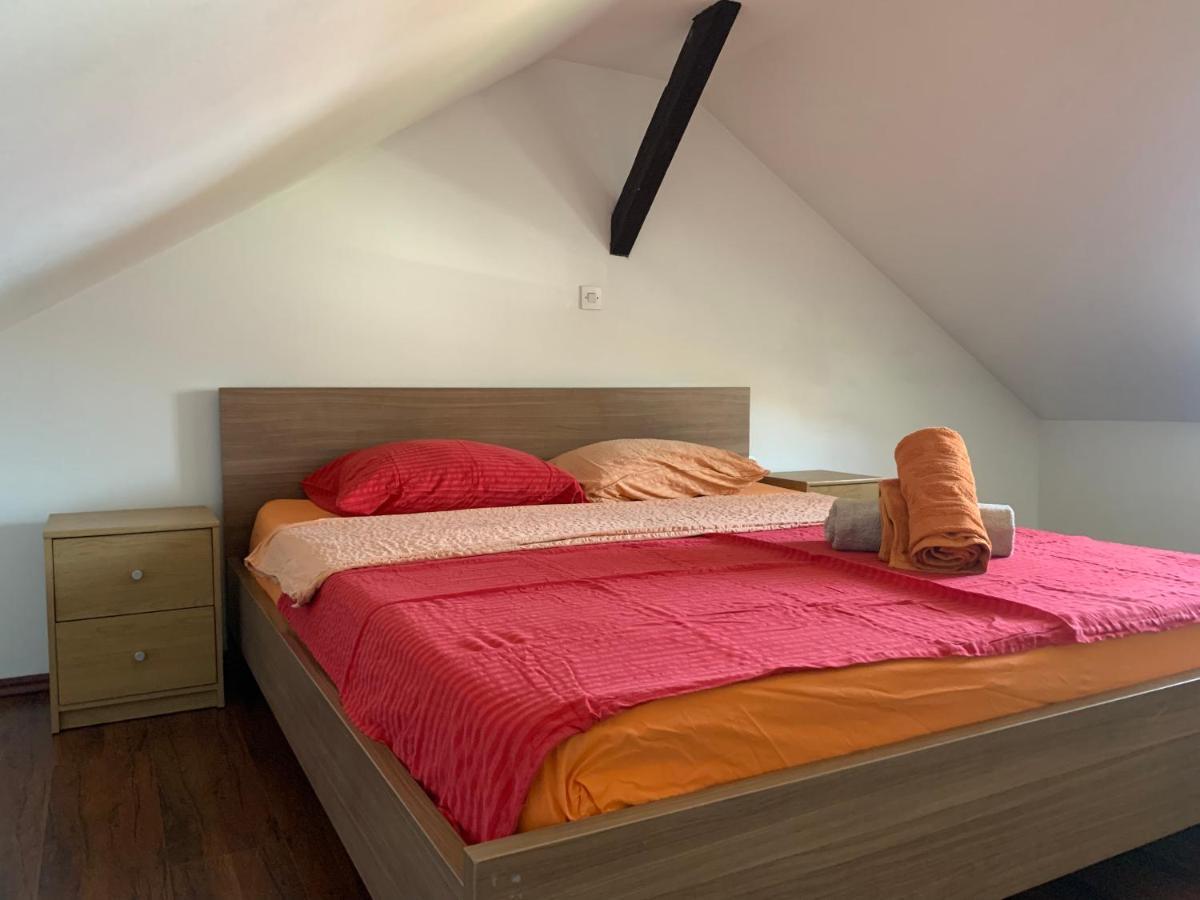 Peachy House Bezigrad Hotel Любляна Екстериор снимка